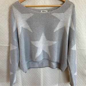Miracle Gray and White Star Sweater. Light Knit. S/M.